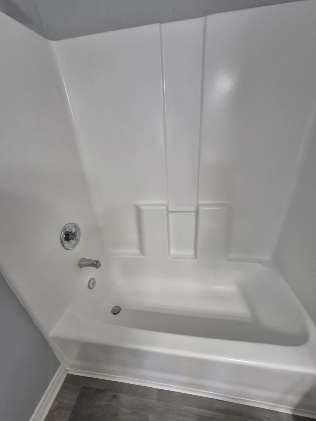 Tub and shower surround cleaned